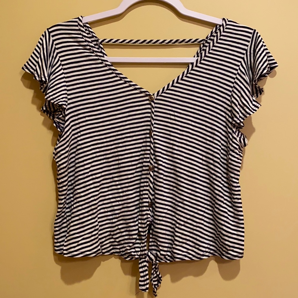 Flutter sleeve striped button up top